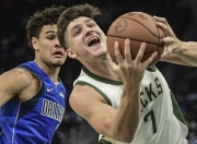 九游体育-关于莱万多夫斯基爆冷击败曼联，问鼎冠军引爆全场！的信息