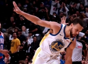 九游-库里迎来十五赛季高光表现，篮网球迷沸腾！的简单介绍