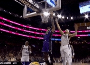 九游-包含詹姆斯关键节点高光表现，独行侠带队取胜！的词条