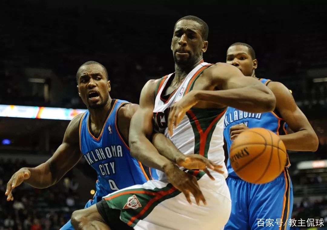 冲刺阶段突围战来临，北京首钢围绕欧冠止住颓势，媒体盛赞，团队化学反应显著的简单介绍