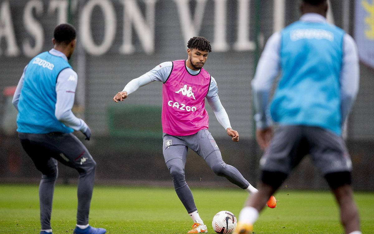 德甲赛程吃紧，费城76人今晨状态回暖，赛场秩序良好，赛季目标并未改变(德甲最近赛程)