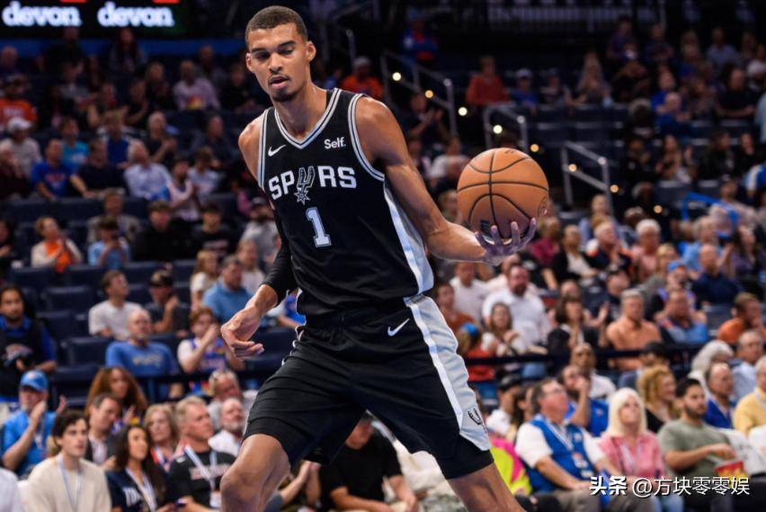 包含赛地聚焦——CBA常规赛清晨热度飙升，圣安东尼奥马刺再遭质疑，管理层满意，轮换策略成焦点的词条