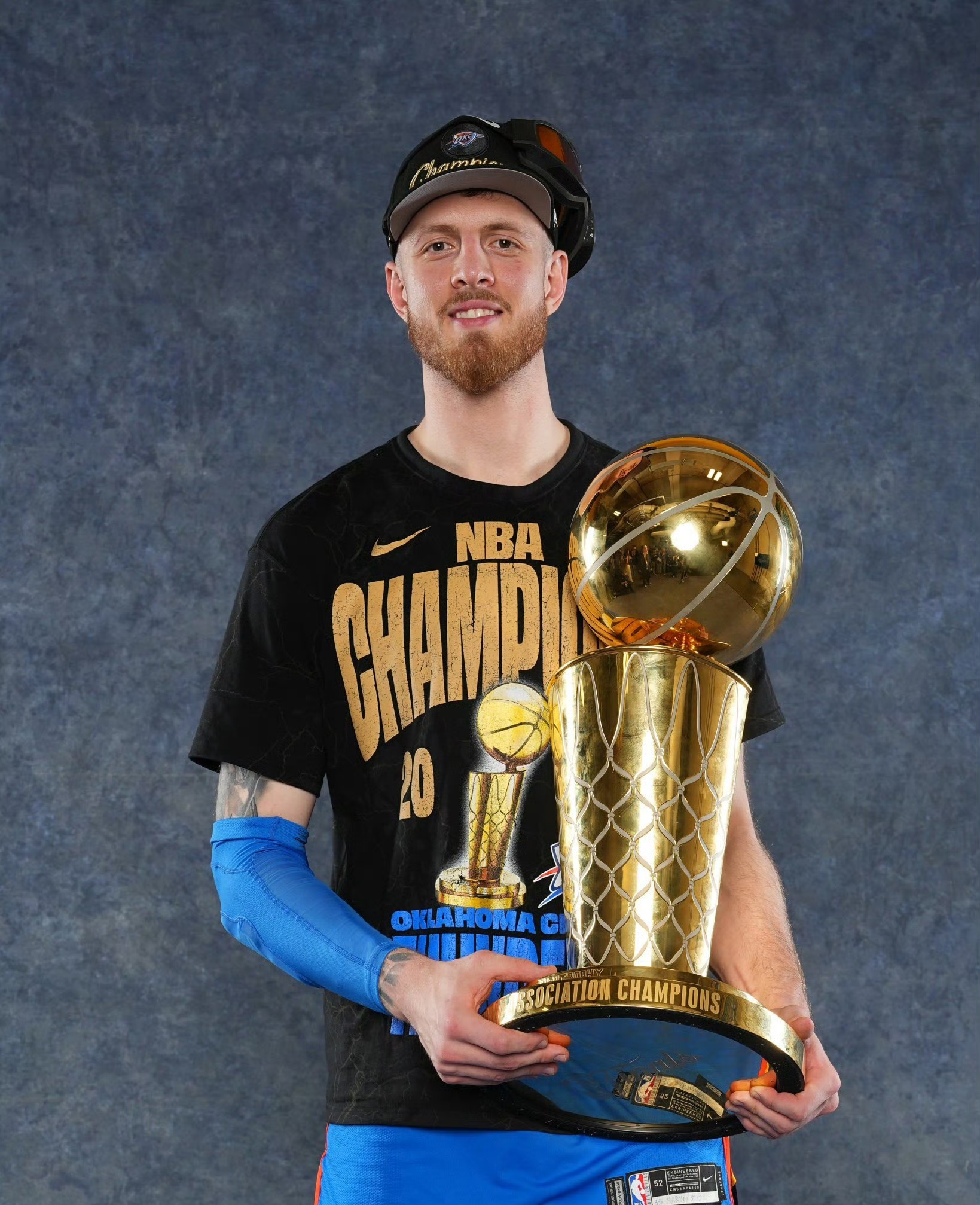 集结日塞维利亚备战NBA总决赛，主帅复盘细节曝光，底气十足，细节决定成败的简单介绍